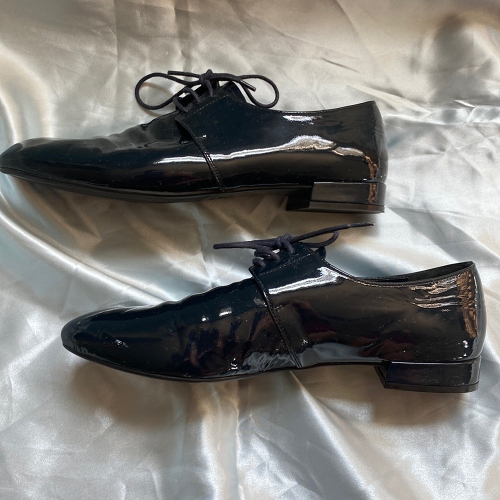 Like New Prada Patent Leather Jazz-style Shoes - Picture 6 of 12